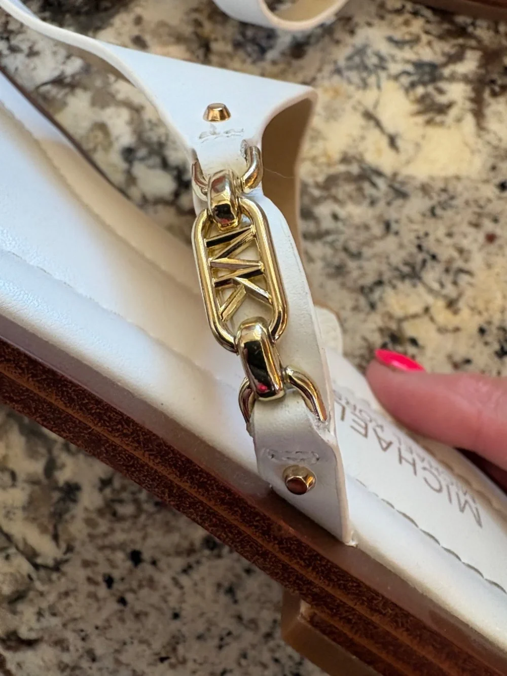 MICHAEL Michael Kors White Leather Thong Sandals Gold Logo Size 8M